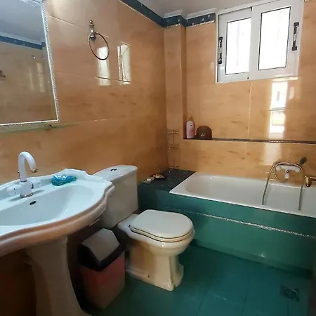 アパート Eclectic 104 Sqm Home,3' To The 15' To Old Port