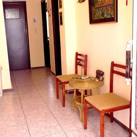 アパート Eclectic 104 Sqm Home,3' To The 15' To Old Port *